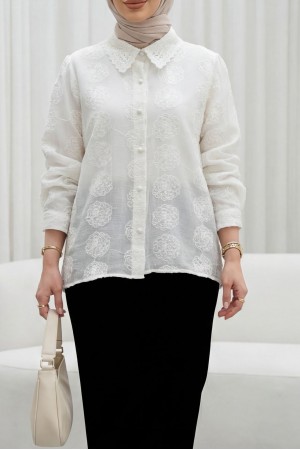 Top Düğmeli Yakası Dantelli Desenli Jakar Gömlek -Ekru