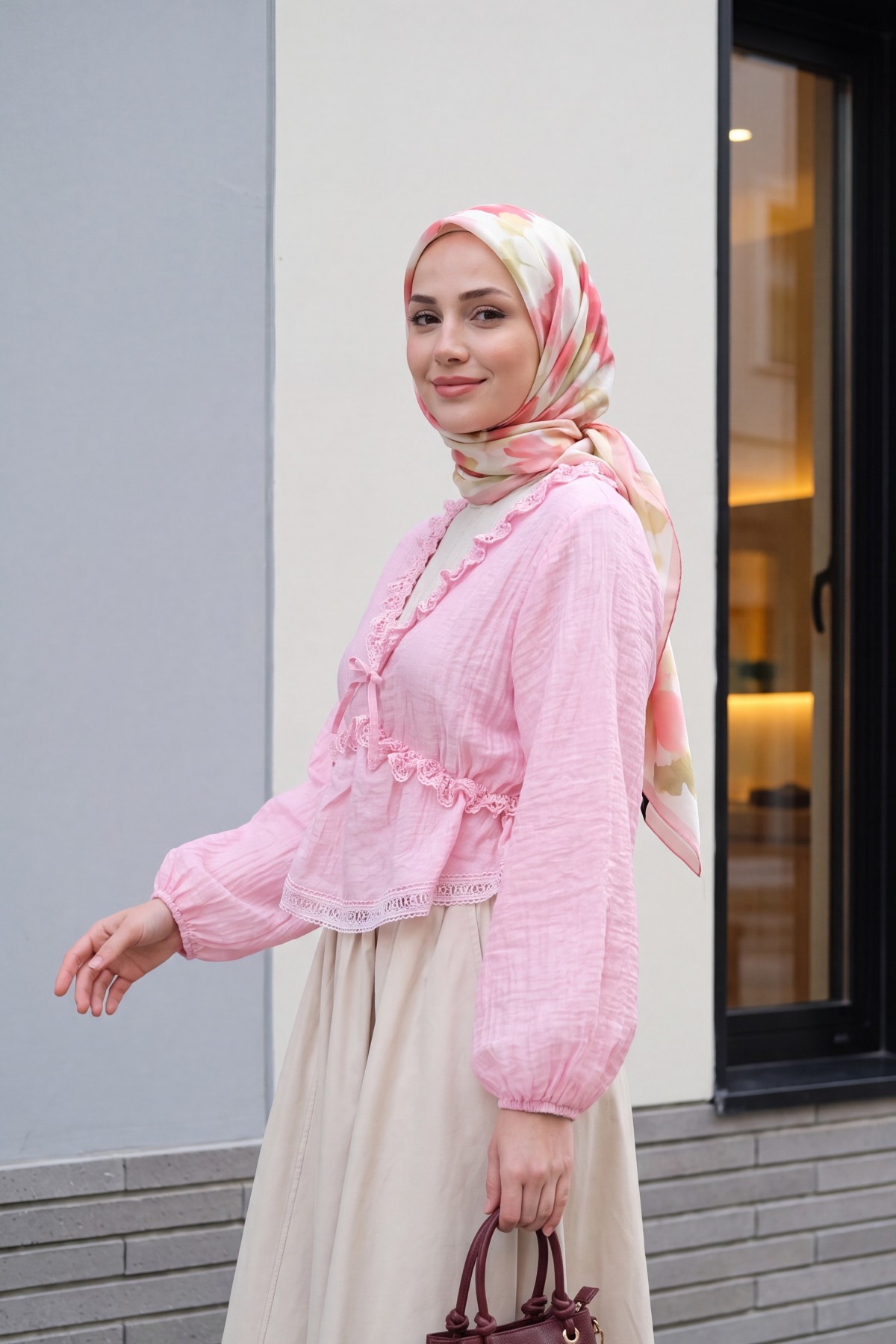 Balloon Sleeve Viscose Blouse with Lace Detail and Elastic Waist -Pink
