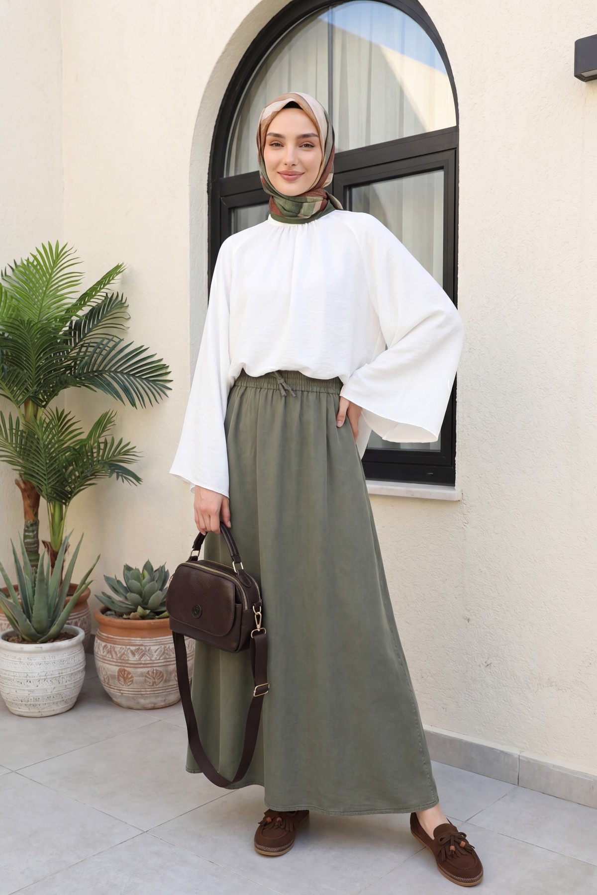 Tencel Skirt with Elastic Waistband, Drawstring Detail, and Pockets -Khaki
