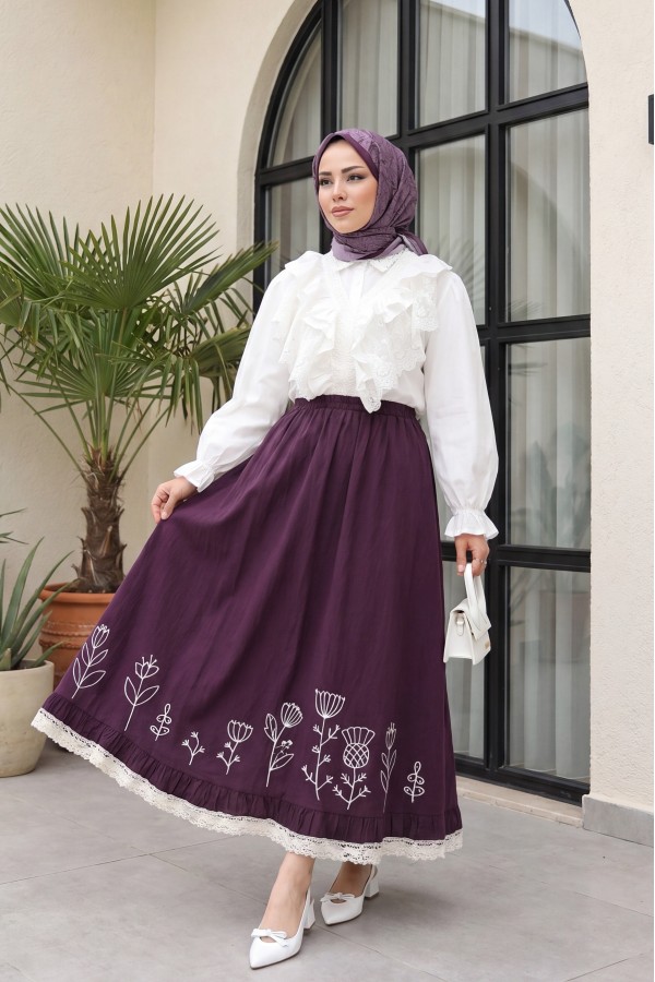 Lace Embroidered Elastic Waist Skirt -Damson