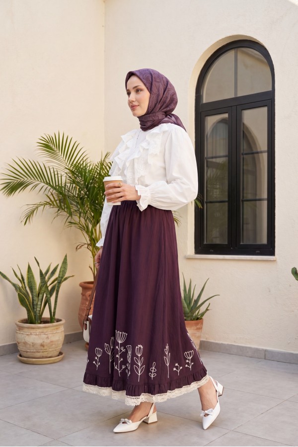 Lace Embroidered Elastic Waist Skirt -Damson