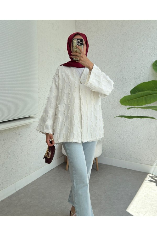Saçaklı Tek Düğmeli Kare Desenli Kimono -Beyaz