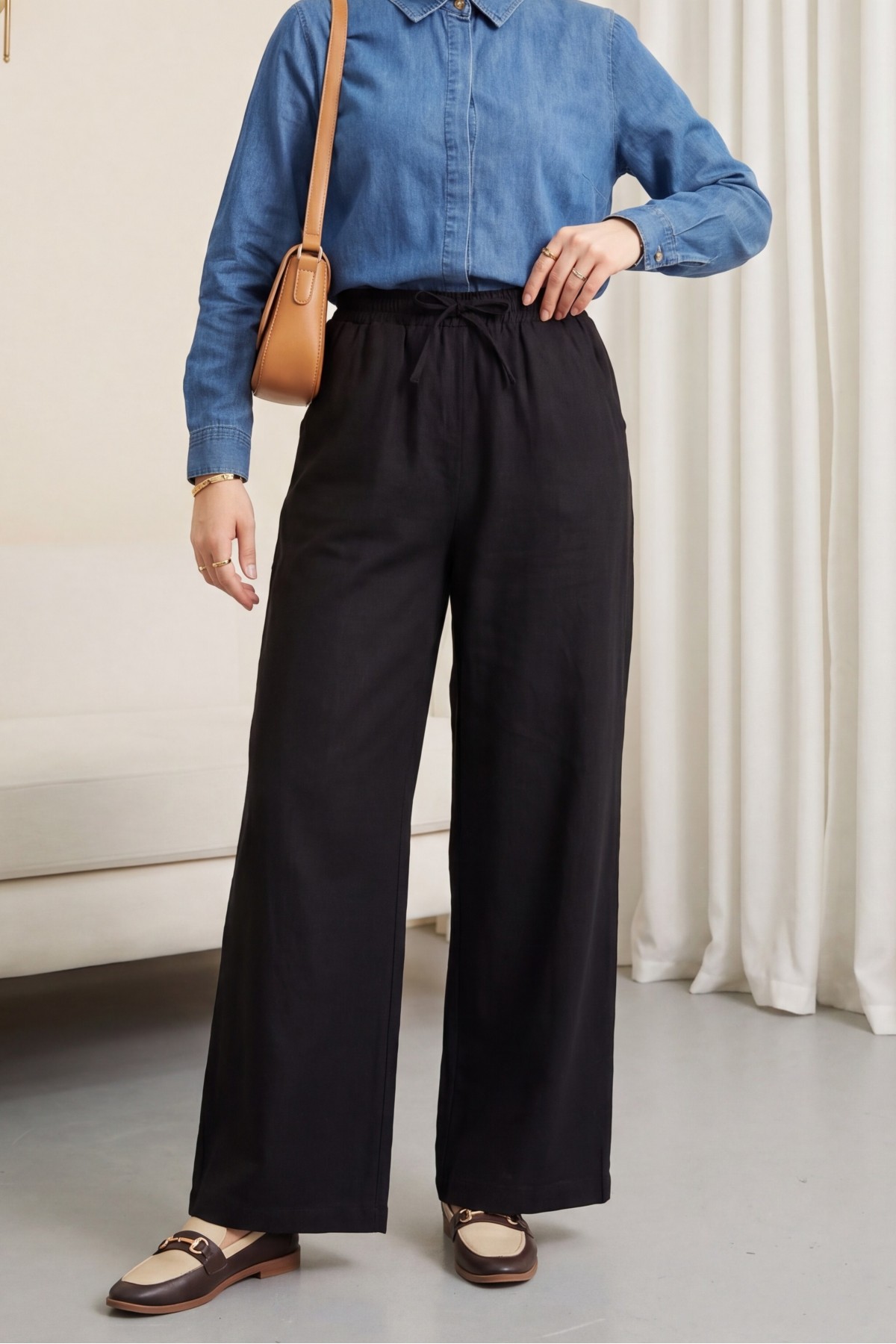 Elastic Waist Lace Detailed Wide Leg Tencel Trousers with Pockets -Black