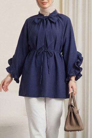 تونيك من قماش المودال بياقة برباط، وسحاب، وأكمام مكشكشة، وحزام. -كحلي