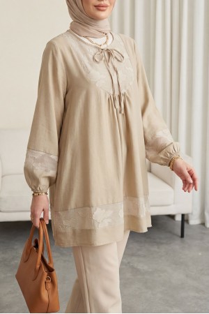 Yakası Bağlamalı Kolu Lastikli Garnili Modal Tunik  -Açık Vizon