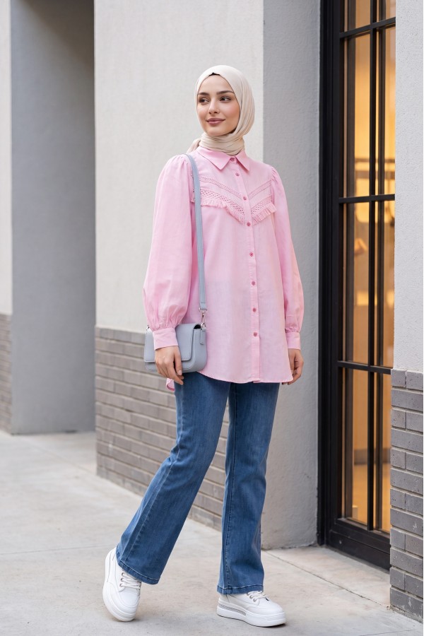 Raw Linen Balloon Sleeve Shirt with Guipure Tassels   -Powder