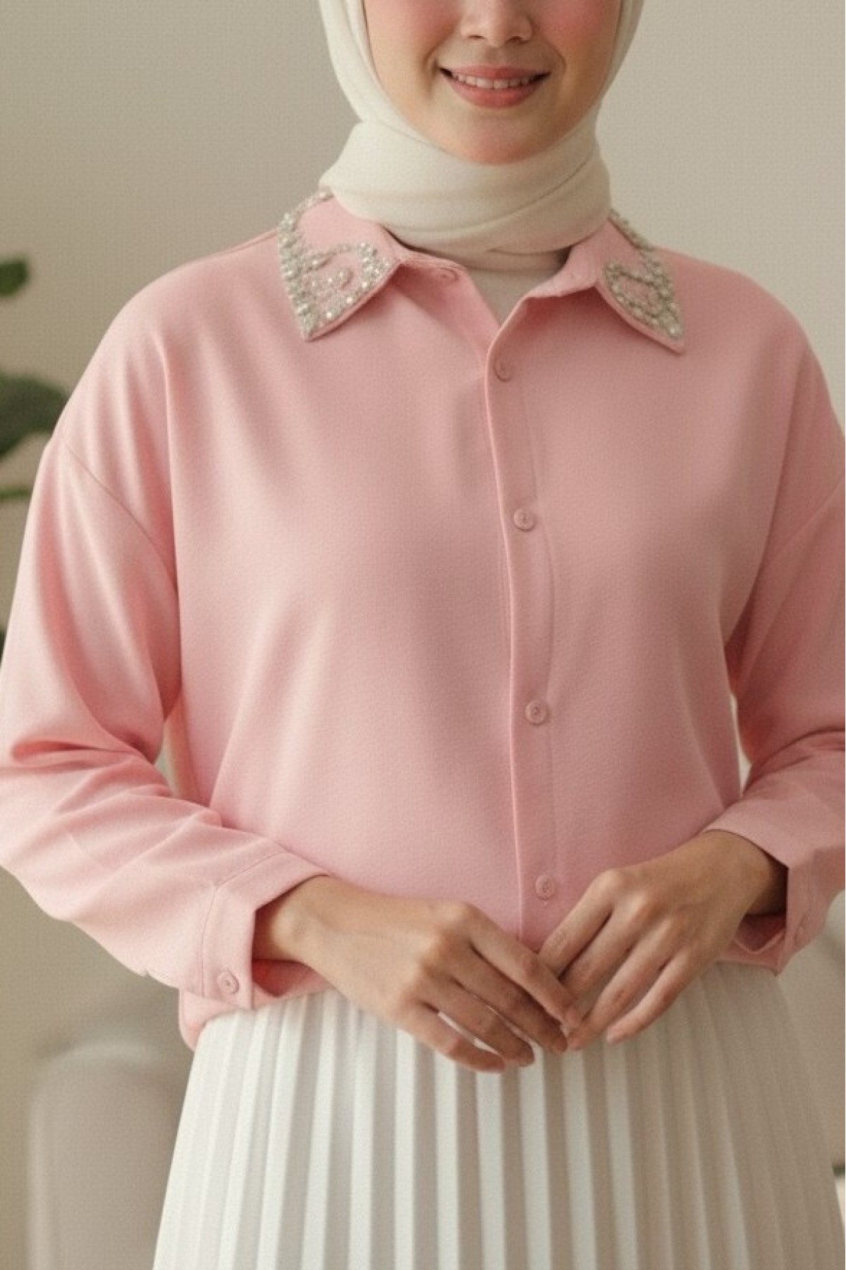Casual Shirt with Stone Detailed Buttons on the Collar -Pink