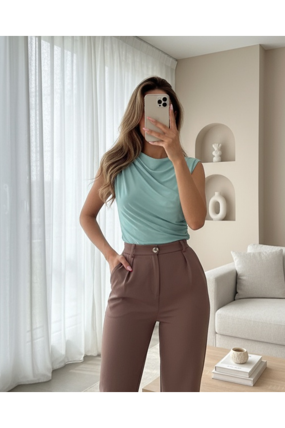 Crew Neck Zero Sleeve Sandy T -Mint Color