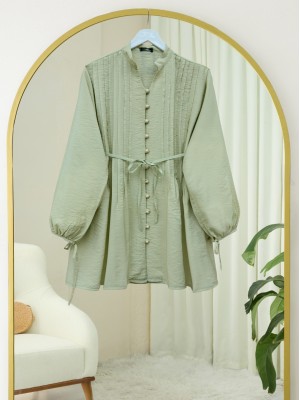 Kolu Bağcıklı Top Düğmeli Önü Plise Detaylı Kraş Tunik -Çağla Y.