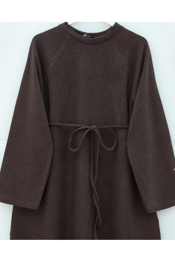 Round Neck Selanik Dress with Tie Waist -Brown