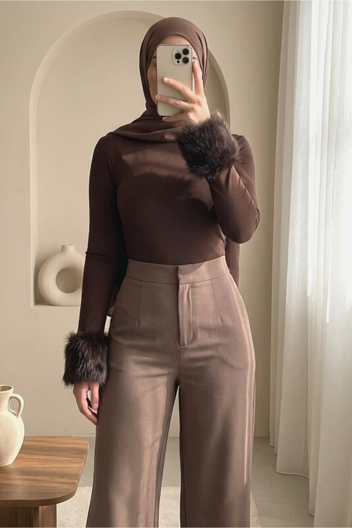 Fur Sleeve Half-Turtleneck Snap-On Bodysuit Blouse -Brown