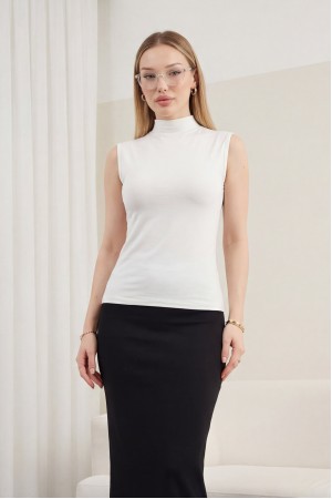 Dik Yaka Sıfır Kol Penye İçlik -Beyaz