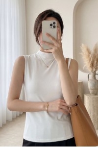 Dik Yaka Sıfır Kol Penye İçlik -Ekru