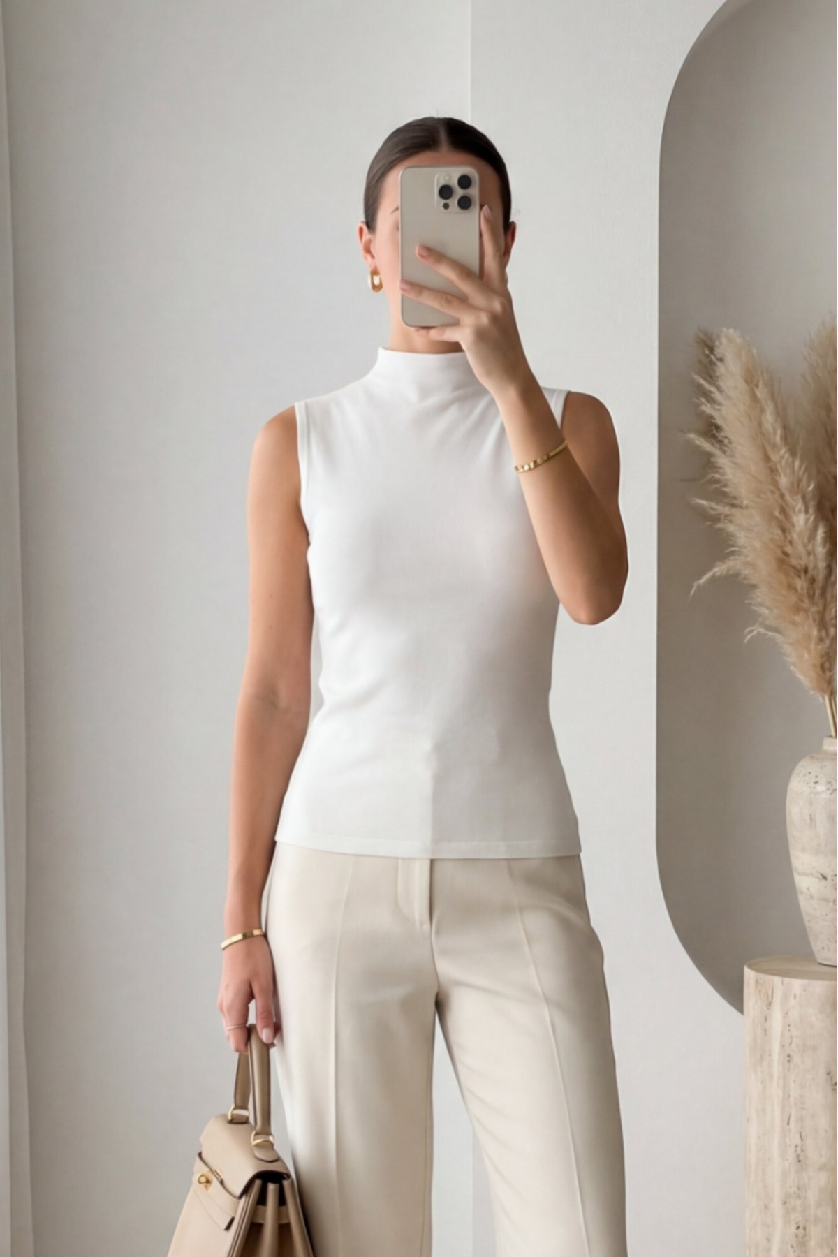 Stand-collar sleeveless cotton undershirt -Ecru