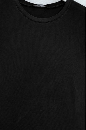 قميص داخلي قطني بأكمام قصيرة ورقبة دائرية -أسود