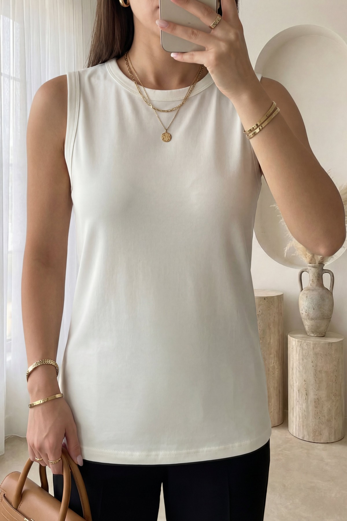 Sleeveless Crew Neck Cotton Undershirt -Ecru
