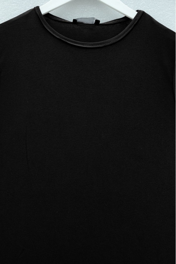 Sleeveless Crew Neck Cotton Undershirt -Black