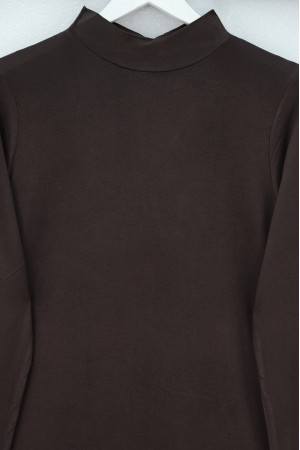 بلوزة داخلية بأكمام طويلة وياقة عالية -بنى