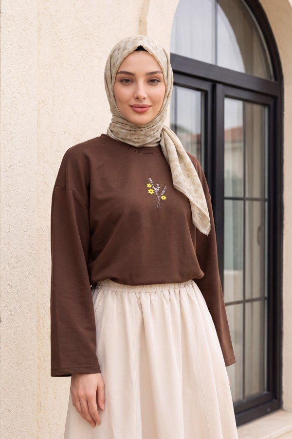 Round Neck Loose Fit Jersey Blouse with Floral Embroidery on the Front -Brown