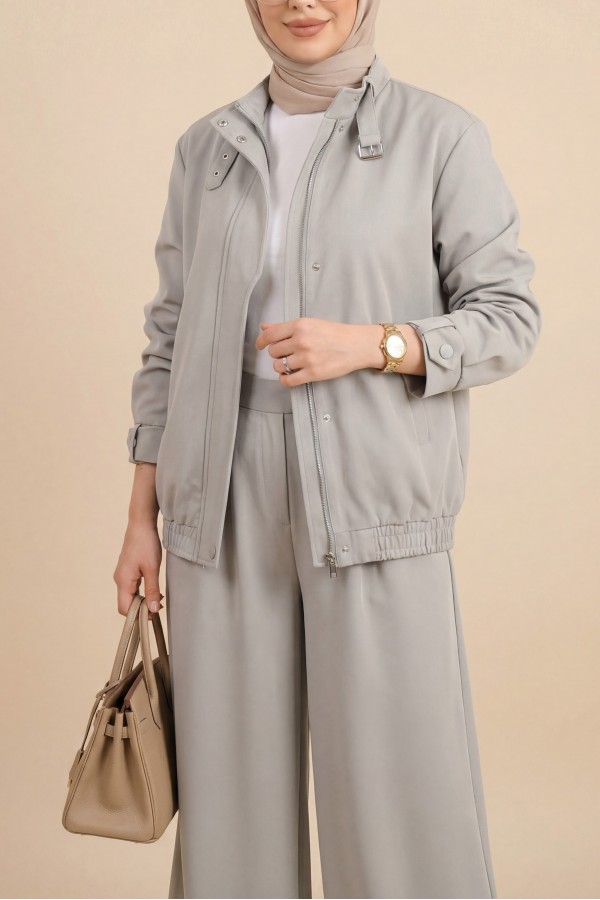 Ocean Style Suit with Belted Collar and Cuff Jacket and Pleated Wide-Leg Trousers - Light grey