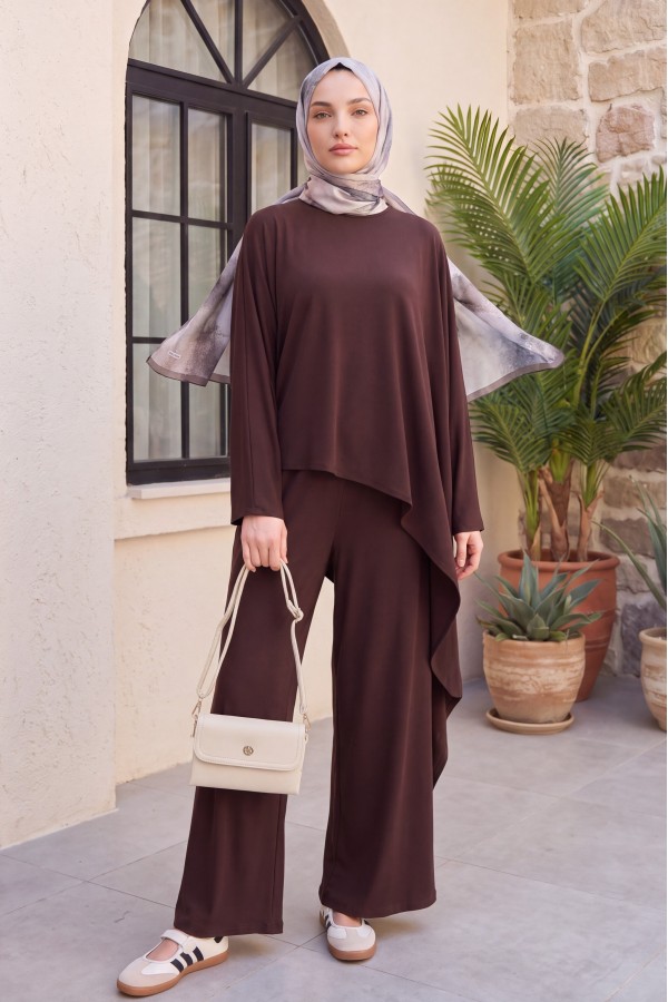 Asymmetrical Cut Trousers and Pocketed Loose Viscose Poncho Set -Dark Coffee
