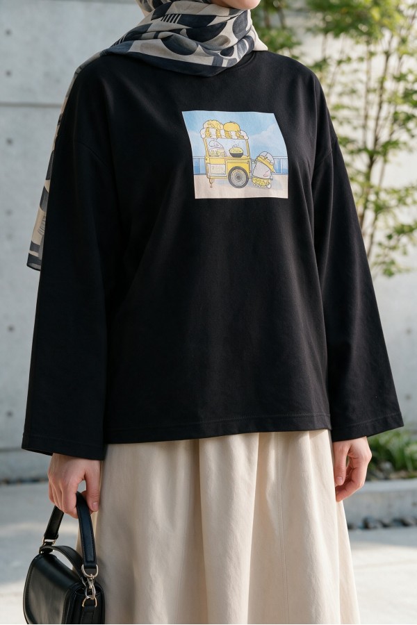 Crew Neck, Front Printed, Loose Fit Cotton Sweatshirt -Black