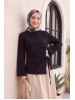 أسود