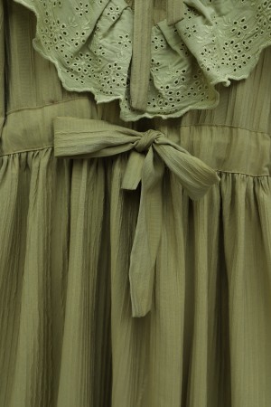 Yakası Ve Beli Bağlamalı Fistolu Astarlı Krinkıl Elbise -Yağ Yeşili