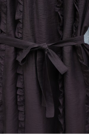 Önü Fırfırlı Beli Kemerli Kolu Lastikli Astarlı Cupra Elbise -K. Bordo