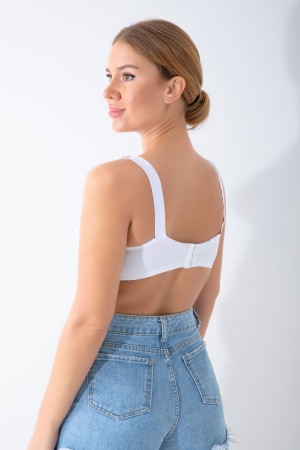 حمالة صدر صغيرة بيضاء 