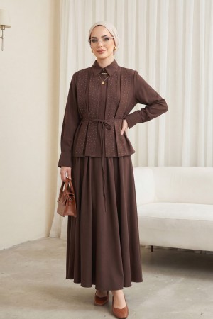 Önü Şerit Taşlı Bağcıklı Gömlek Etek İkili Modal Takım  -Kahve