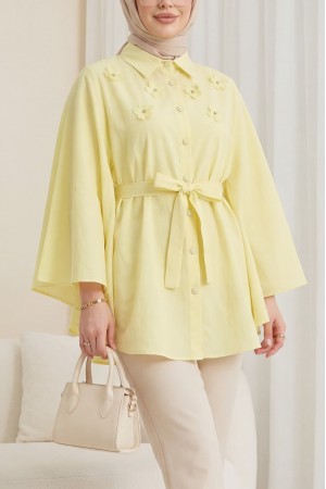 Önü Çiçek Detaylı Beli Bağcıklı Düğmeli Panço -Açık Sarı