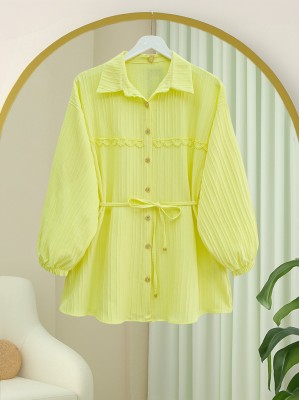 Taşlı Düğmeli Beli Bağlamalı Dantel Detaylı Gömlek -Sarı