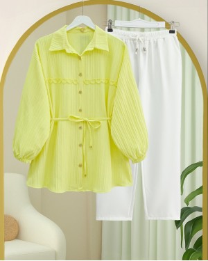 قميص حجري بأزرار وخصر مربوط وتفاصيل دانتيل -أصفر