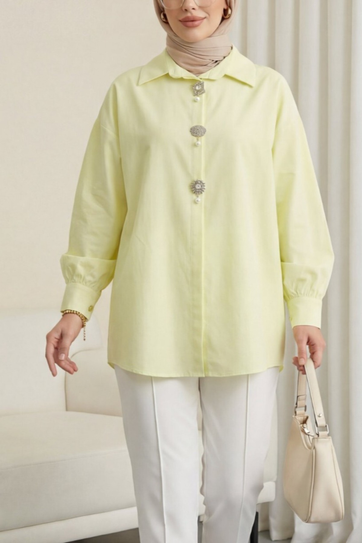 Brooch Detail Hidden Button Poplin Shirt -Light yellow