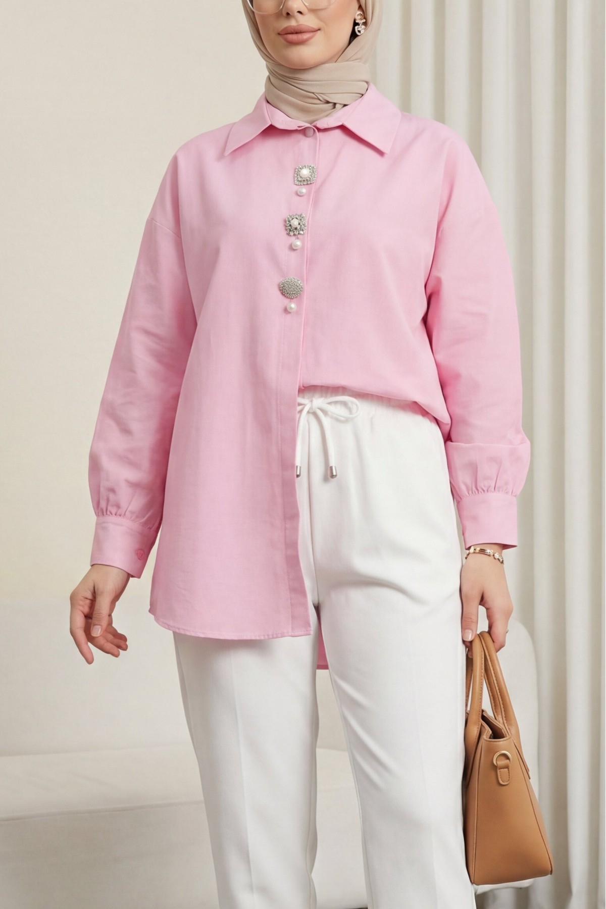 Brooch Detail Hidden Button Poplin Shirt -Pink