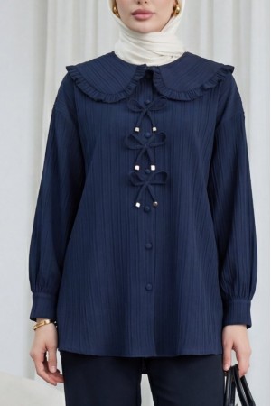 قميص بياقة مريلة وأزرار مع تفاصيل شريط على الجهة الأمامية  -كحلي