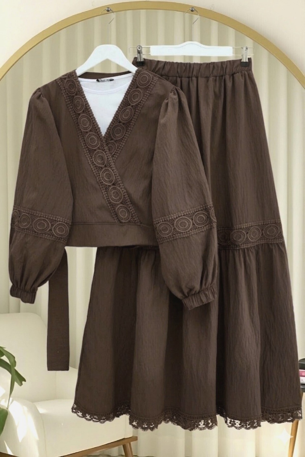 Lace Detailed Tied Elastic Sleeve Knit Skirt Suit   -Dark Coffee detay görseli