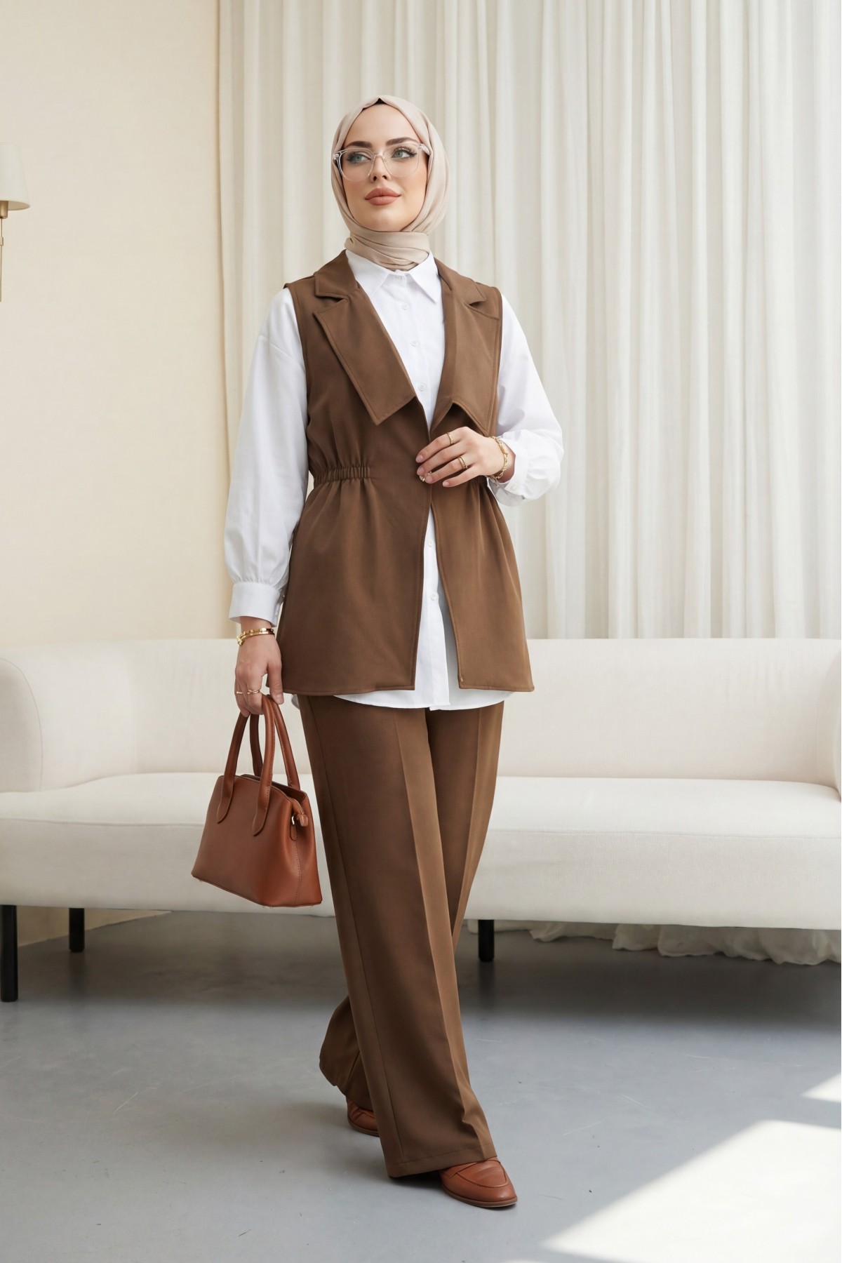 Double-breasted collar, elasticated waist vest and trousers, modal suit. -Brown
