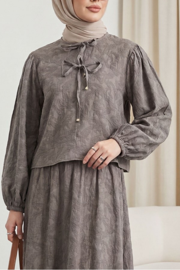 Jacquard Suit with Elasticated Sleeves, Tie-Collar and Skirt - Soil