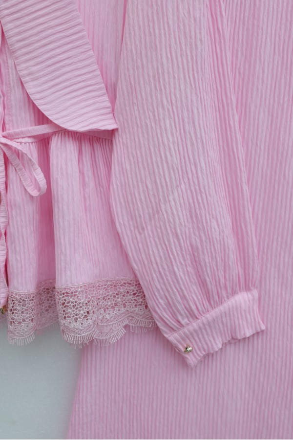 Yakası Ve Beli Bağlamalı Eteği Dantelli Pliseli Krep Takım  -Pembe