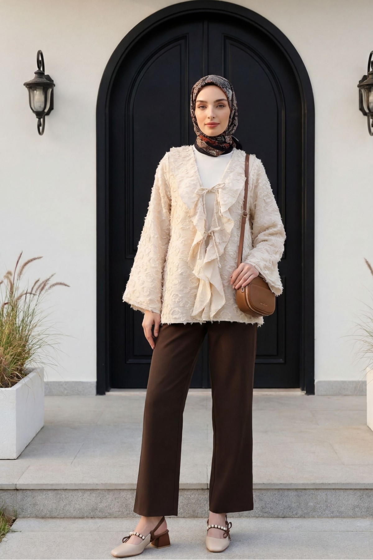 Front-tie ruffled and tasseled Jacquard Kimono -Stone detay görseli