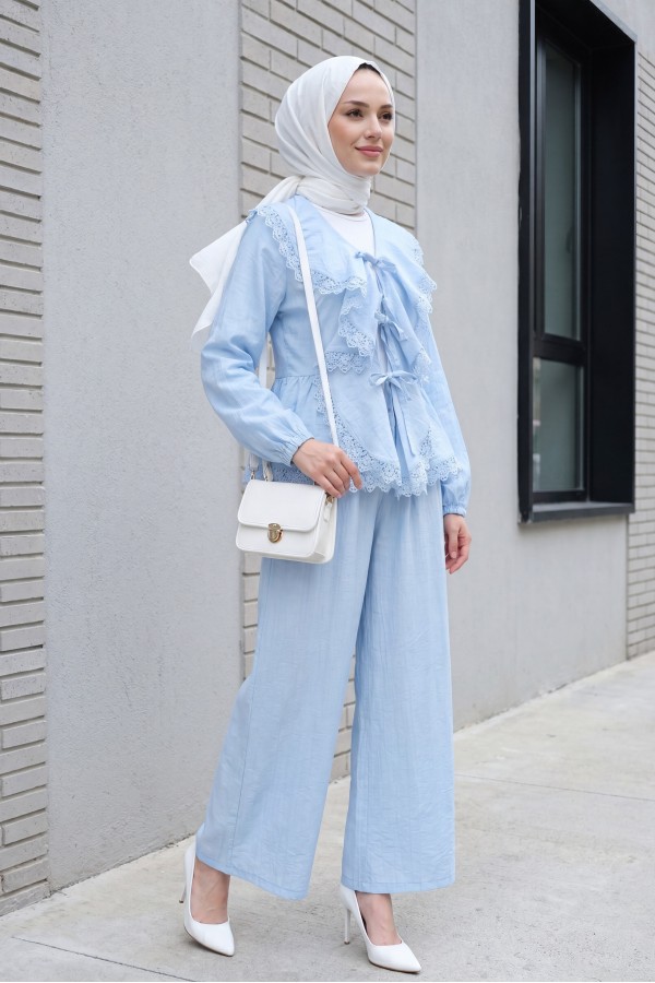 Strawberry Set with Lace Detail and Front Tie-Up Pants -Baby Blue