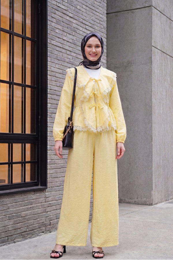 Strawberry Set with Lace Detail and Front Tie-Up Pants -Yellow