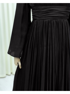 Beli Drapeli Kolu Lastikli Göğsü Ve Eteği Fırfır Detaylı Janjan Abiye -Siyah