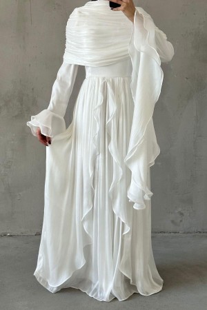 فستان سهرة حريري من الأورجانزا بدون حمالات ومُكشكش ومنسدل -أبيض سكري