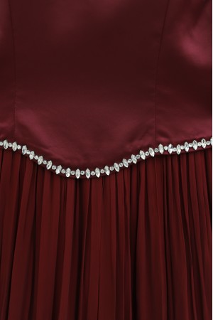 Üstü Saten Altı Janjan Şifon Taş Detaylı Volanlı Abiye  -Bordo