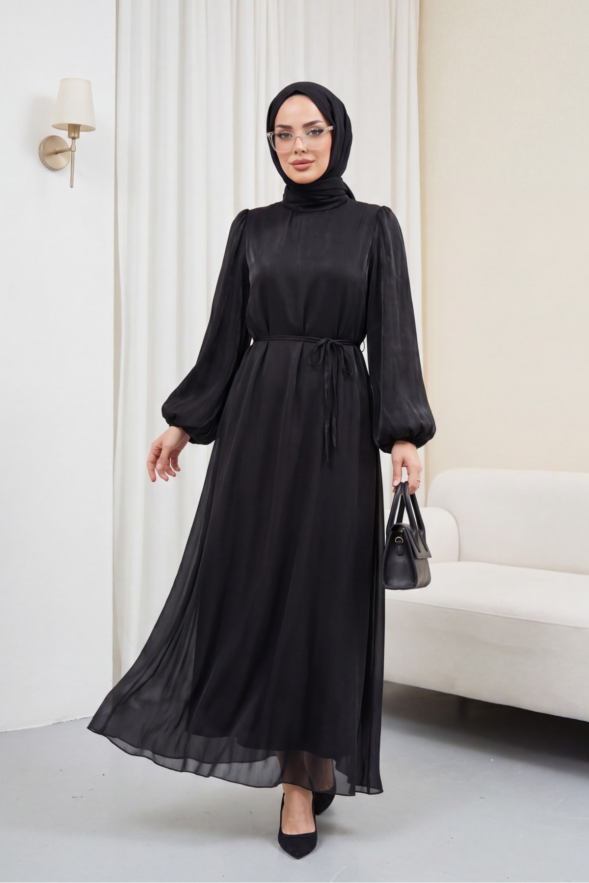 فستان سهرة لامع، مزود بحزام وأكمام مطاطية وبطانة. -أسود
