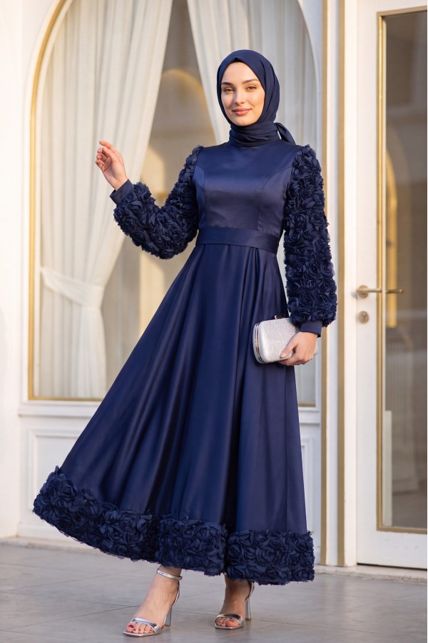 Eteği Ve Kolları Gül Detaylı Saten Abiye -Laci