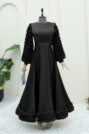 فستان سهرة من الساتان مع تفاصيل وردية على التنورة والأكمام -أسود